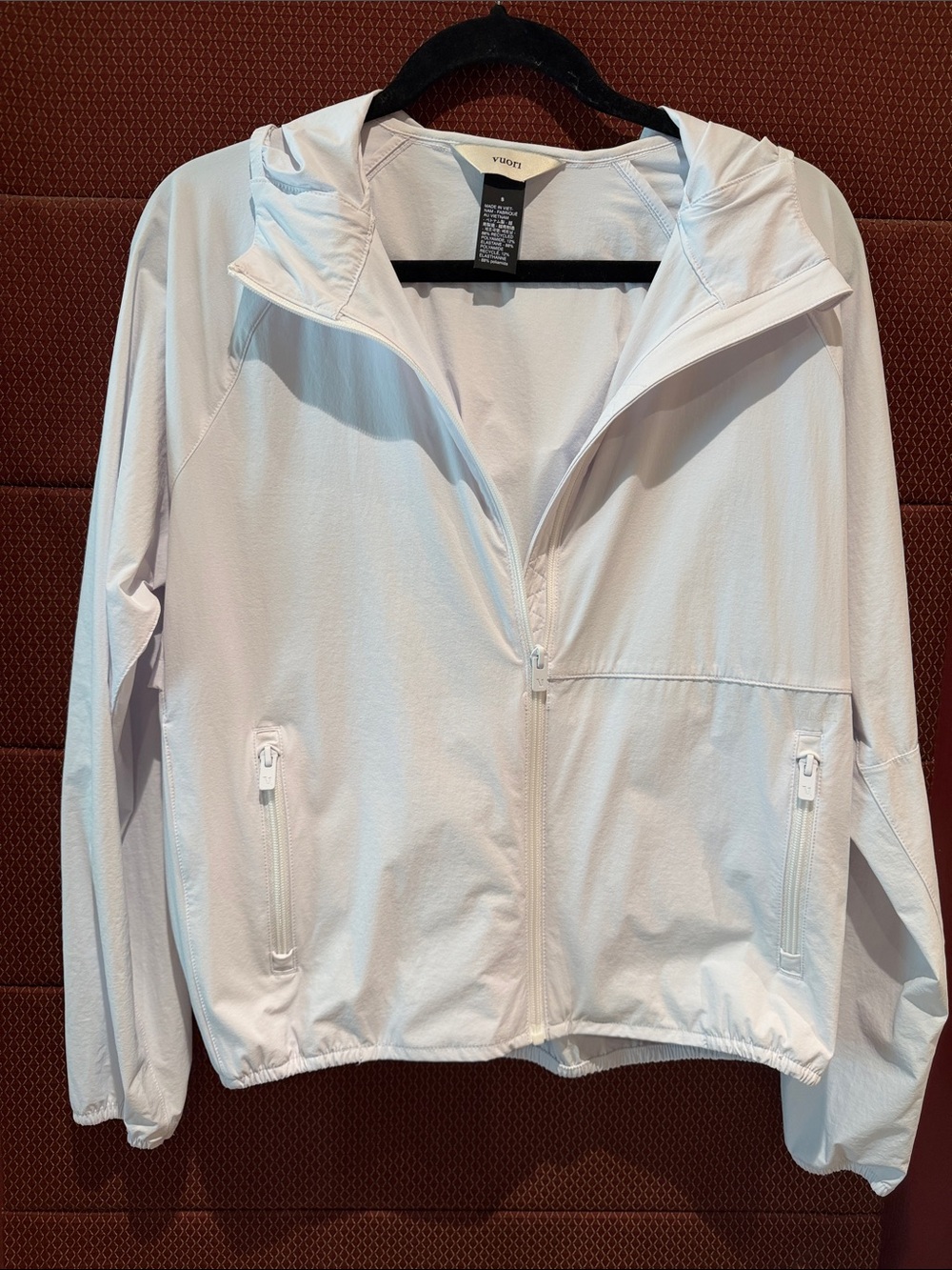 Vuori Women's White Lightweight Renew Trainer Shell Jacket with Hood Size Small